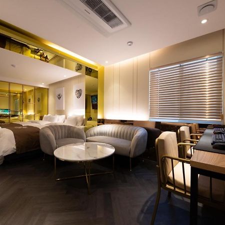 Hotel In Cafe Doksan Seoul Exteriör bild
