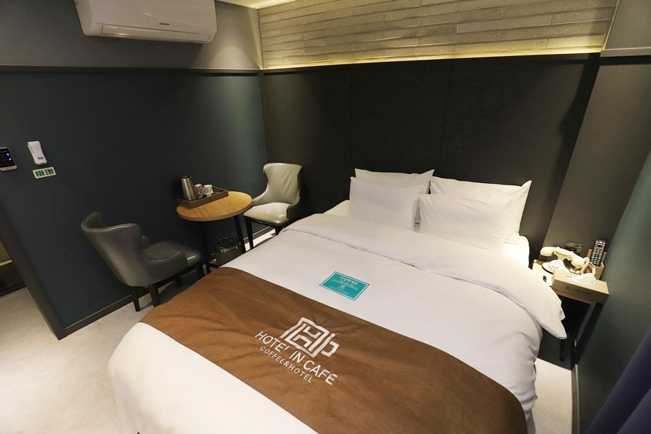 Hotel In Cafe Doksan Seoul Rum bild