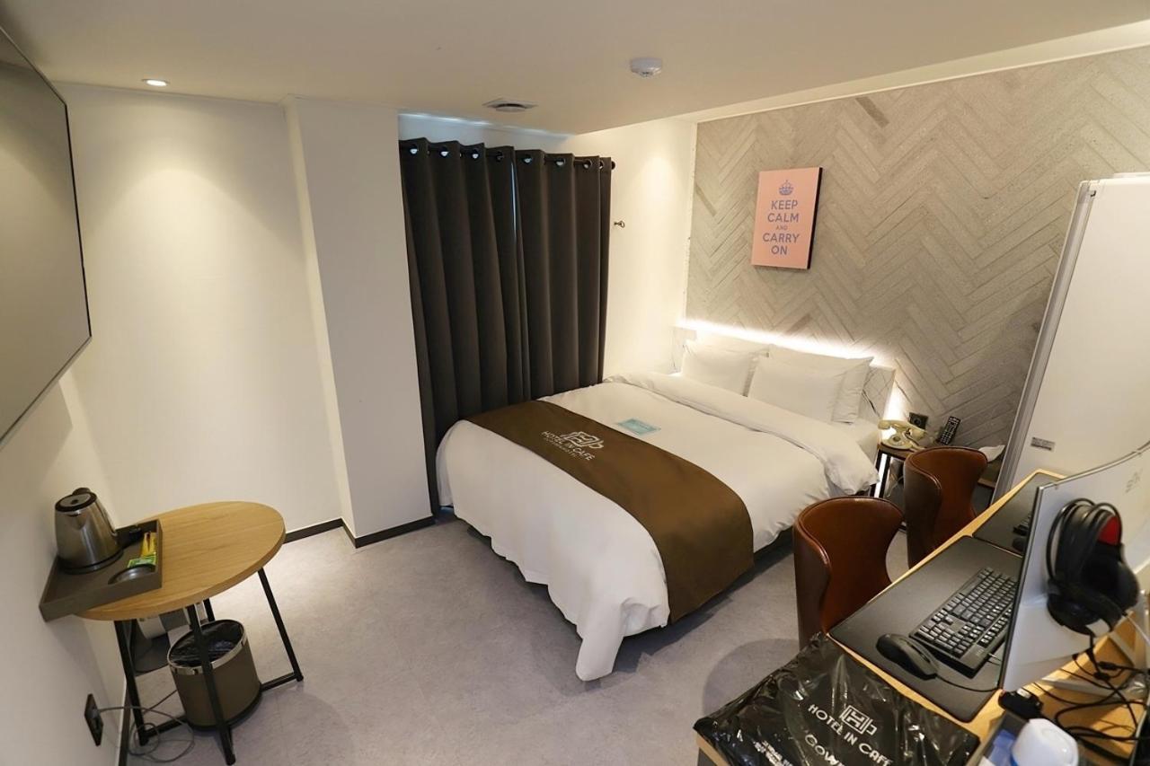 Hotel In Cafe Doksan Seoul Rum bild