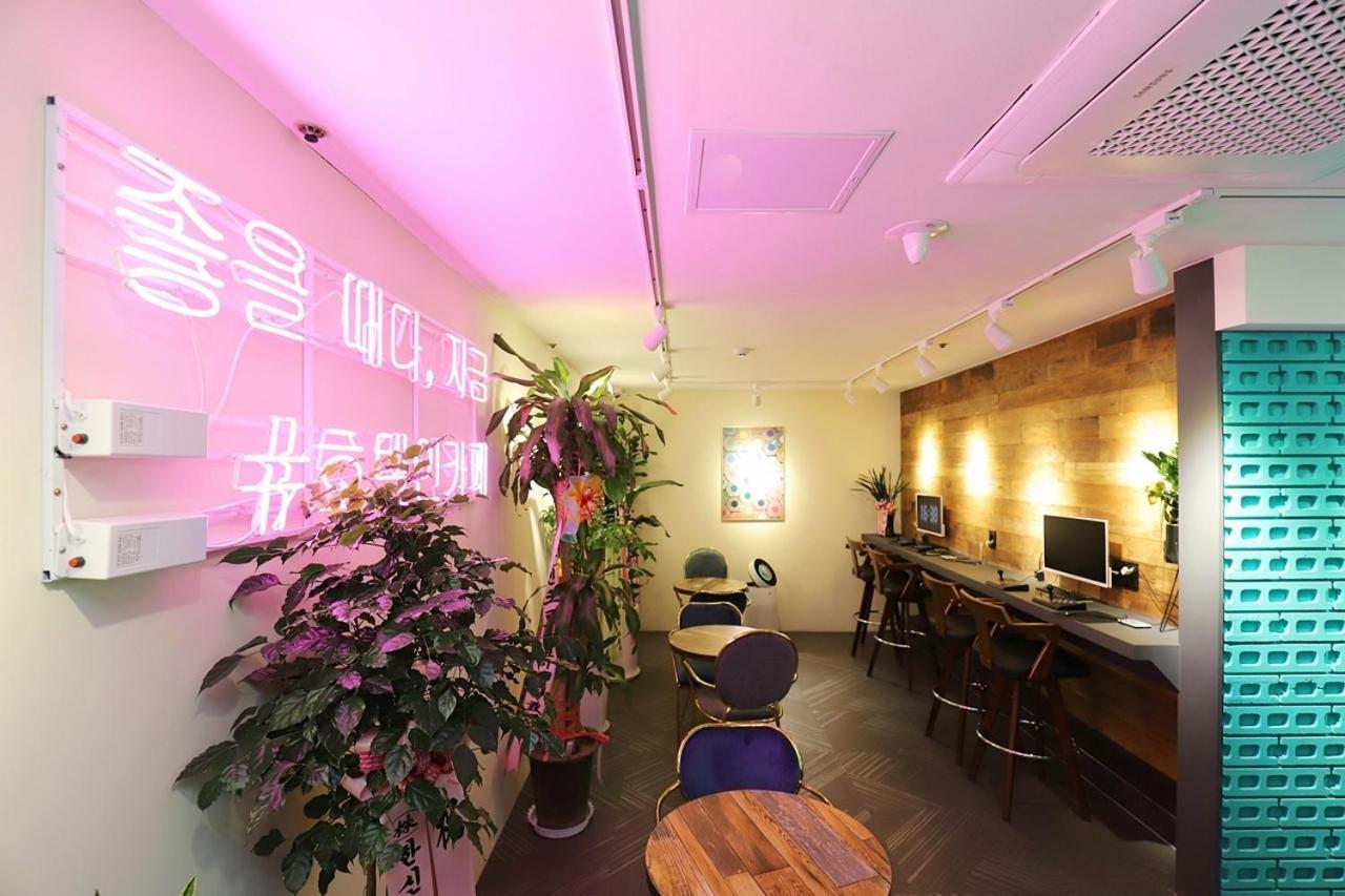 Hotel In Cafe Doksan Seoul Exteriör bild