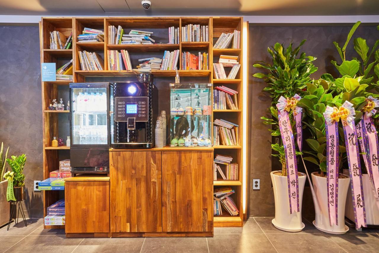 Hotel In Cafe Doksan Seoul Exteriör bild